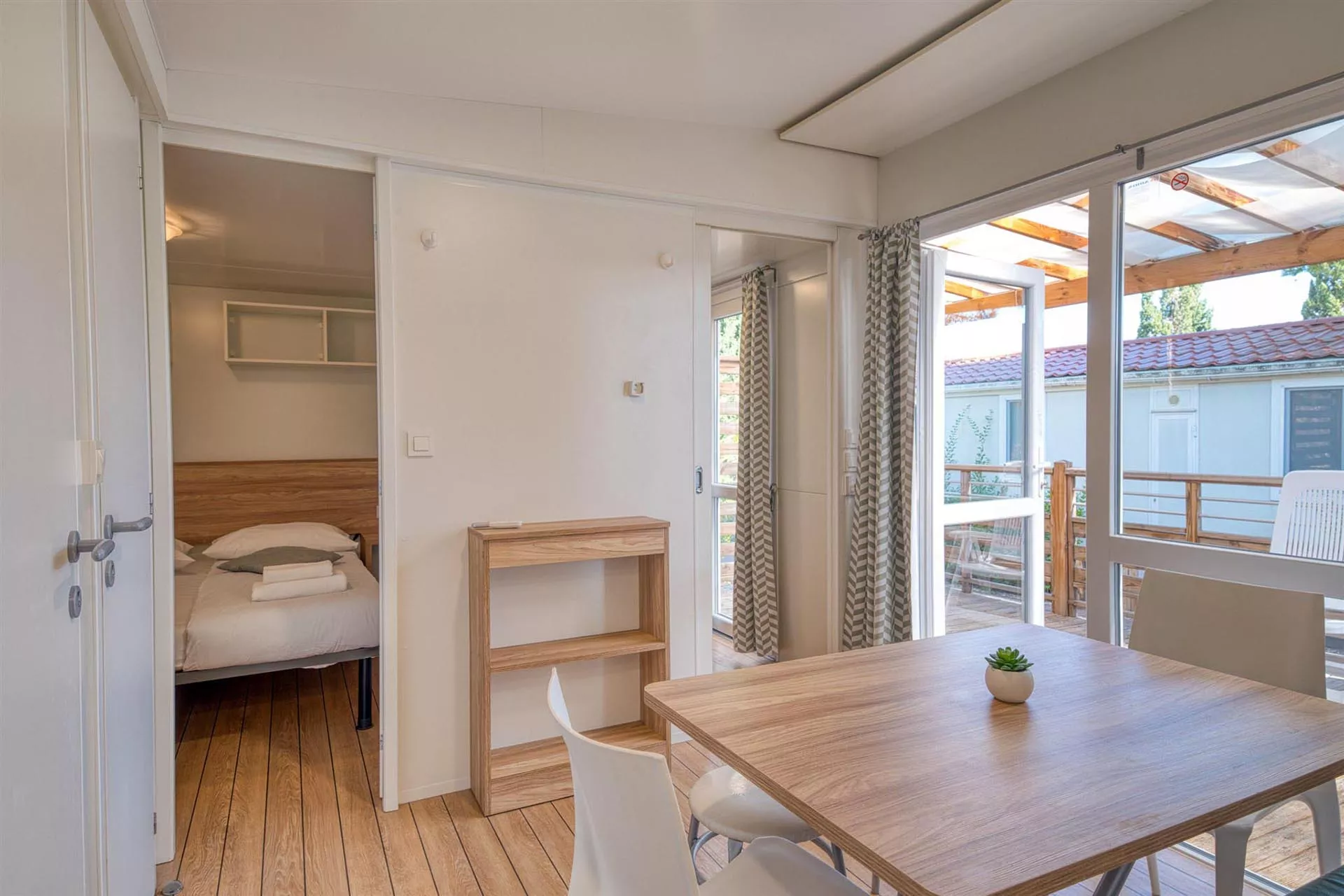 9-amadria-park-camping-trogir-26-lr-03-waikiki.jpg